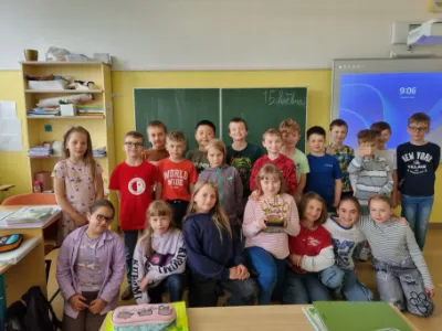 TLAPKA V NOUZI