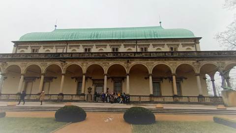 Letohrádek královny Anny, Královská zahrada, areál Pražského hradu