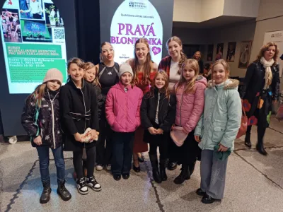 4.B - 10.12. Divadlo Hybernia muzikál 