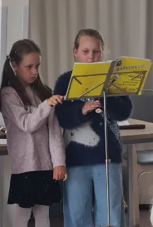 Děti z kroužku flétny rozdávaly radost seniorům
